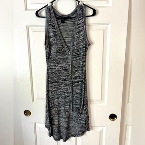 Delicious Los Angeles size medium high low tank button up